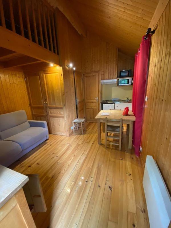 Camping Le Pre Morjal Ispagnac Экстерьер фото
